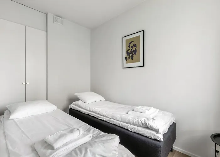 Kotimaailma - Tilava Parvekkeellinen Kolmio